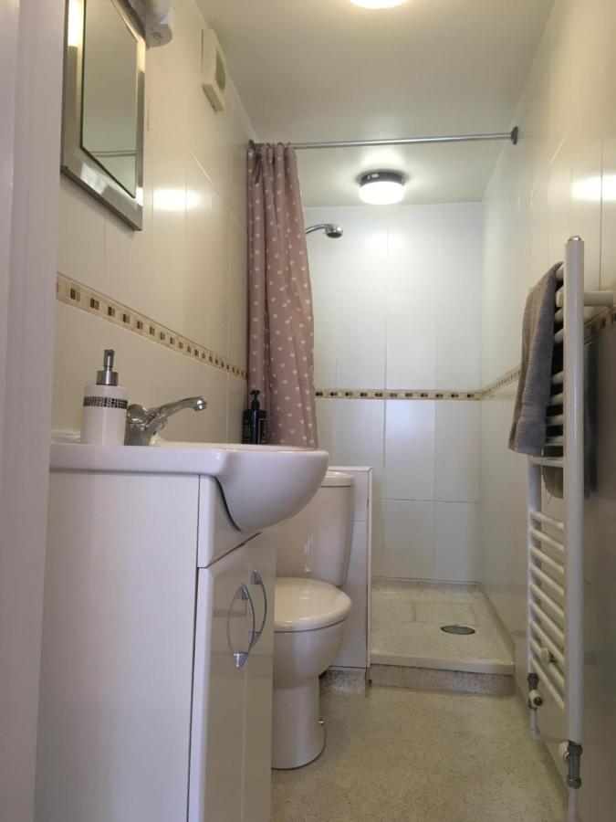 Cosy Annex. Апартаменты Threemilestone
